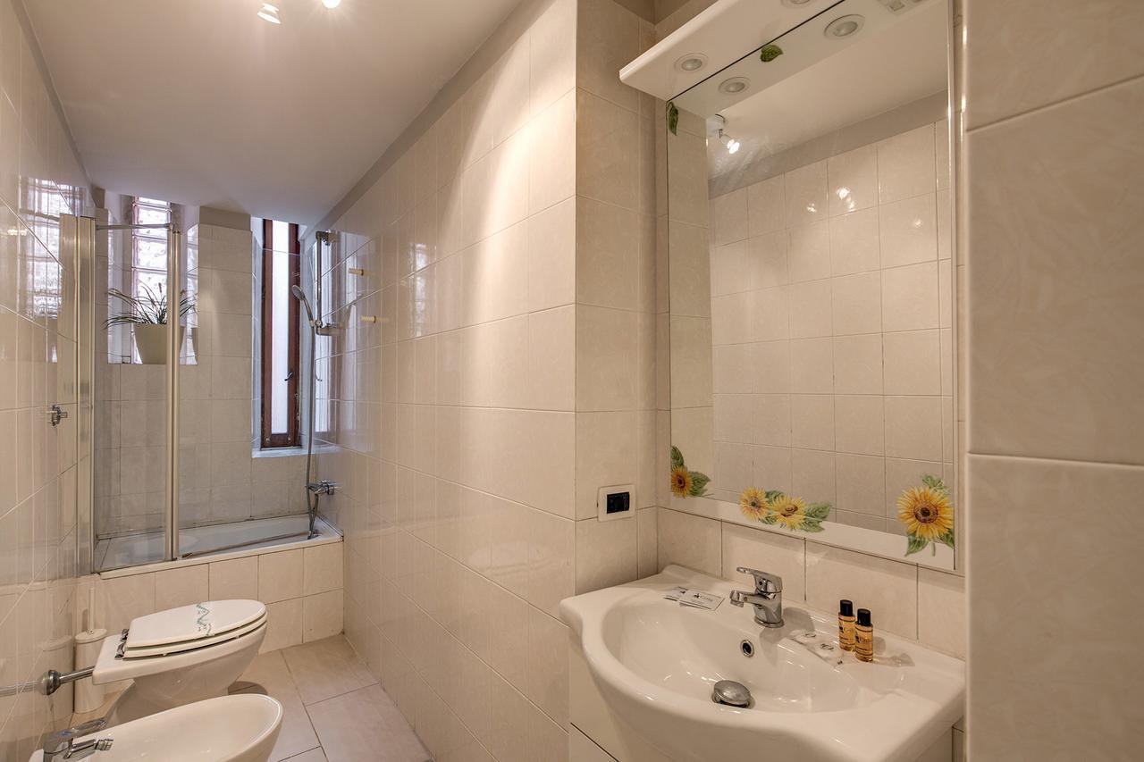 Mecenate Colosseo Suite Roma Exterior foto